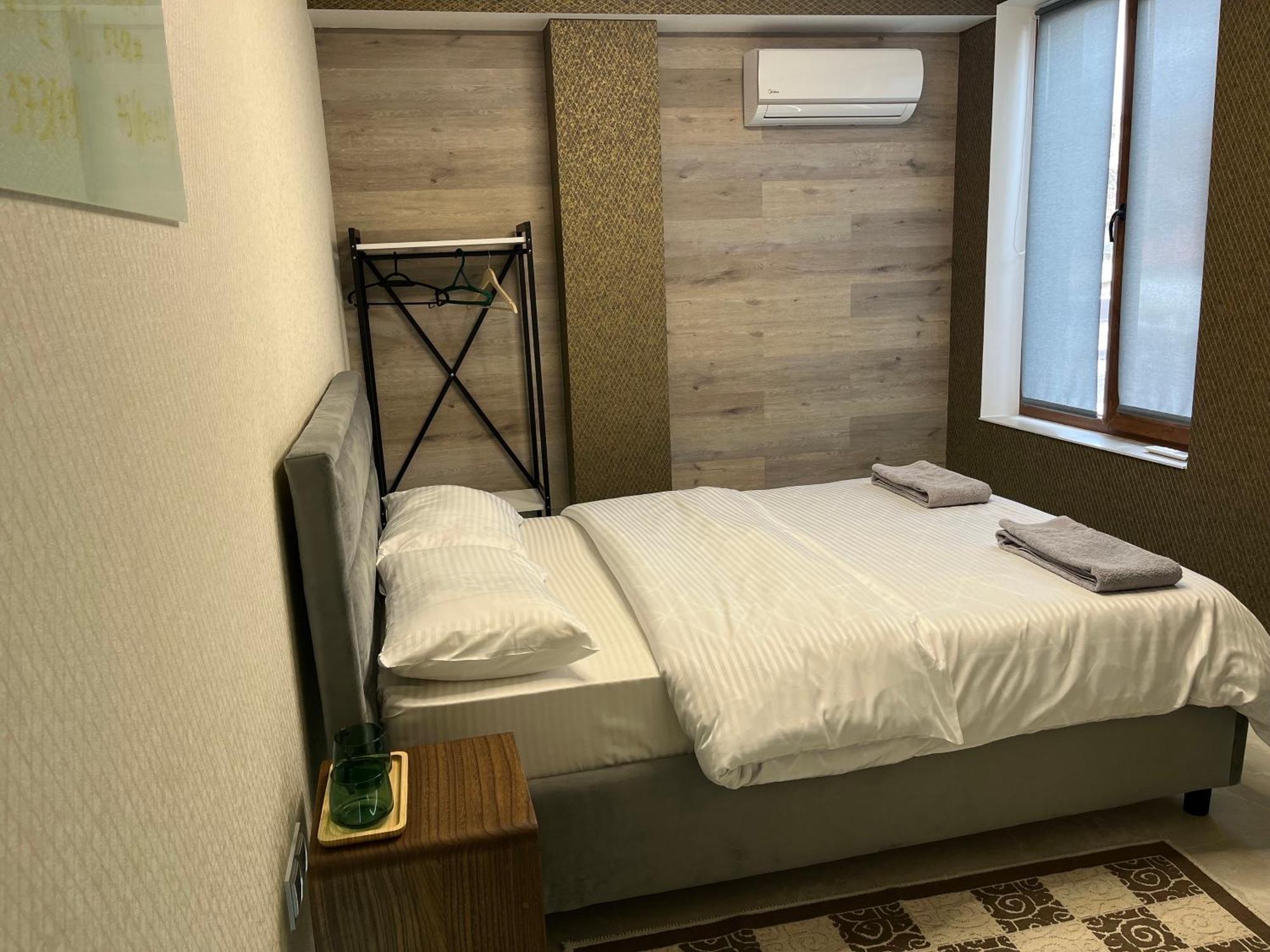 77/5 Hotel คีชีเนา ภายนอก รูปภาพ